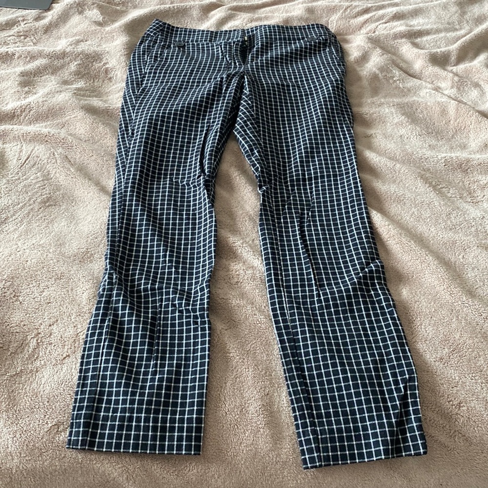 Great condition loft pants size 00